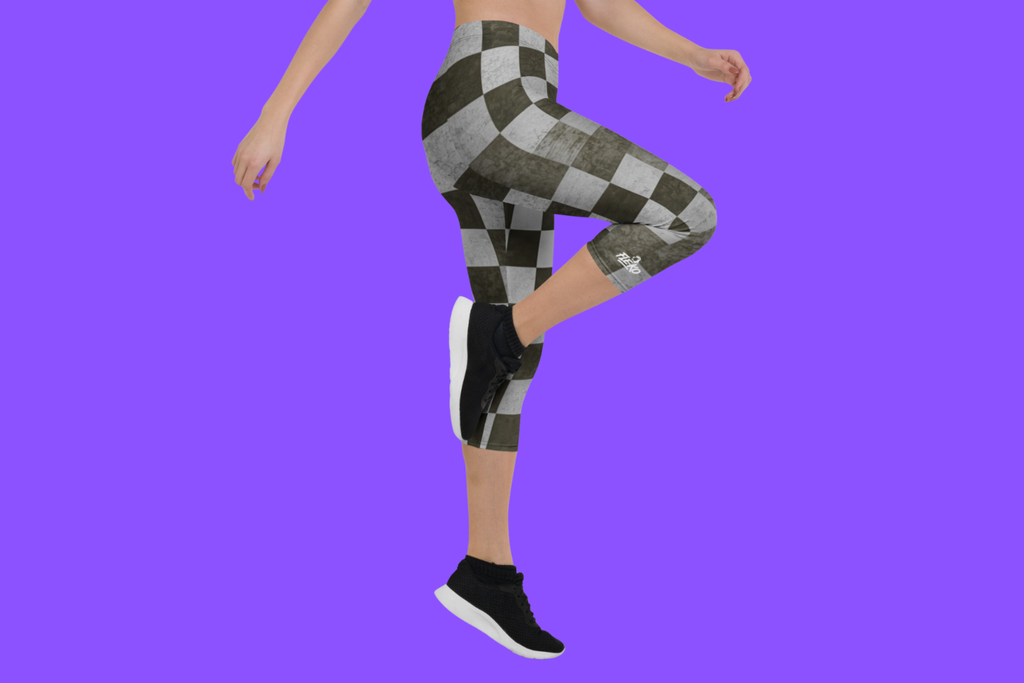 Fle-Ko Checkered Grey Capri Leggings